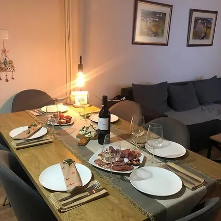 Specious Modern Sofie