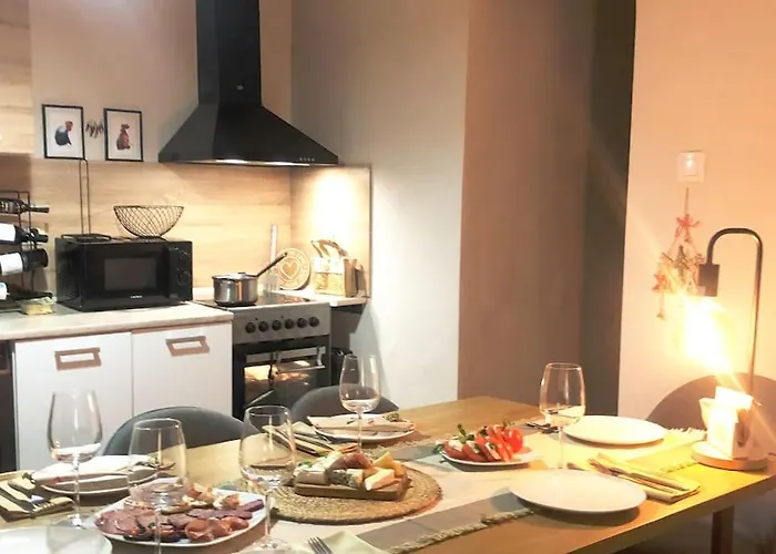 Specious Modern Sofia