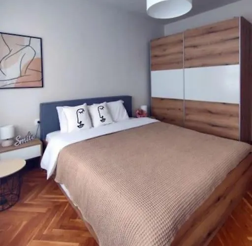 Апартаменты Specious Modern *