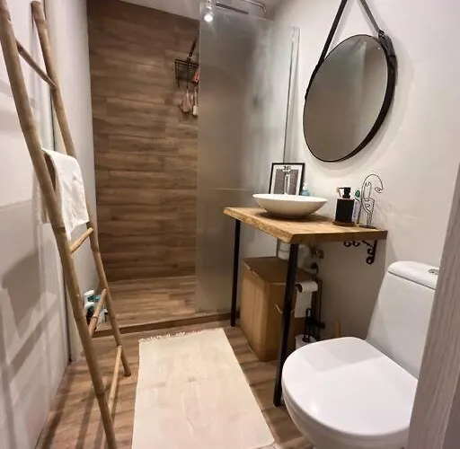 Апартаменты Specious Modern